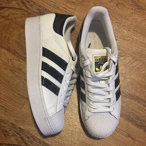 Adidas Women's Sneakers White and Black Platform